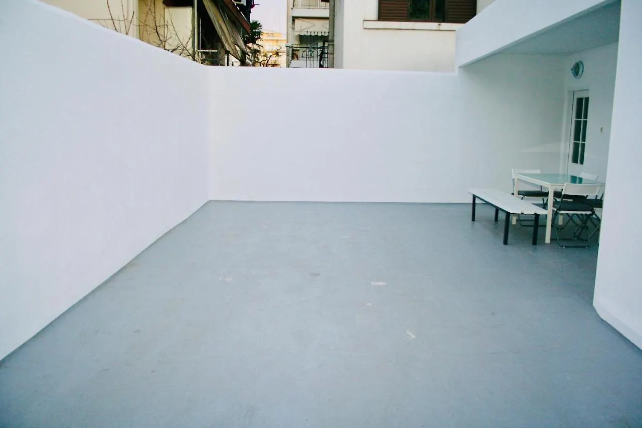 דירות סלוניקי Rem House 0*,  יוון